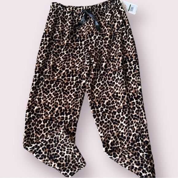 Pillow Talk Plush Leopard Pajama Pants! - Picture 1 of 14